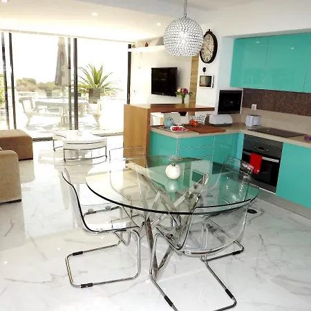 Apartment R. Dos Aveiros